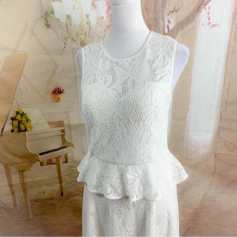 NEW Lilly Pulitzer Lace White Nolea Peplum Dress - Picture 3 of 11